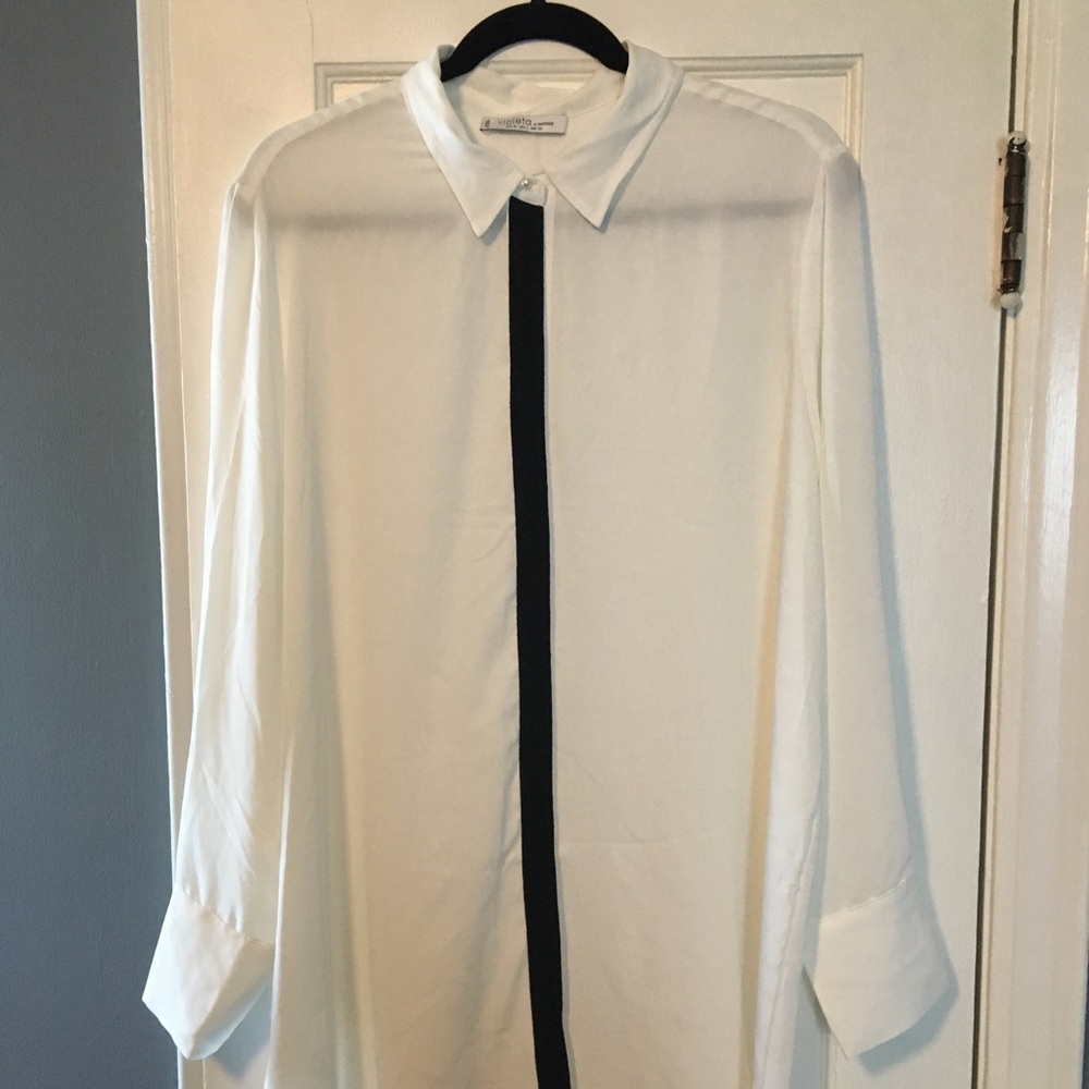 Black and white long shirt.